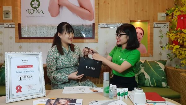 shop mỹ phẩm online uy tín